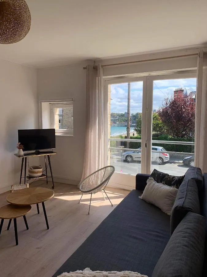 Apartment Appartement 40M2 Vue Sur Mer Acces Direct Plage Dinard